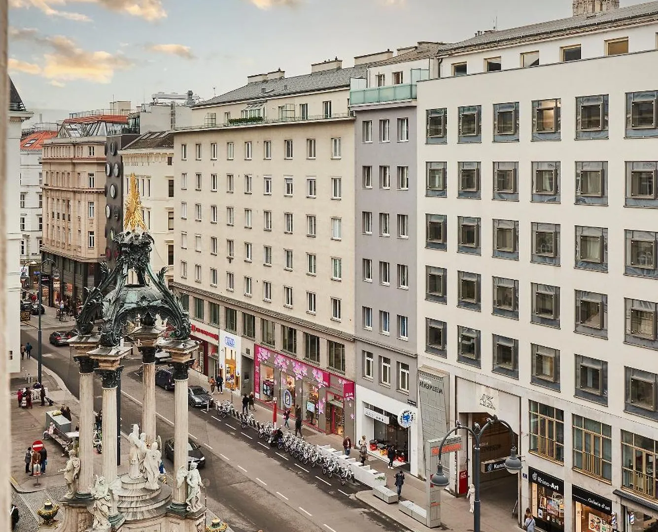 Apartment Vienna Prestige Central Luxury Haven W Free Parking And Sauna