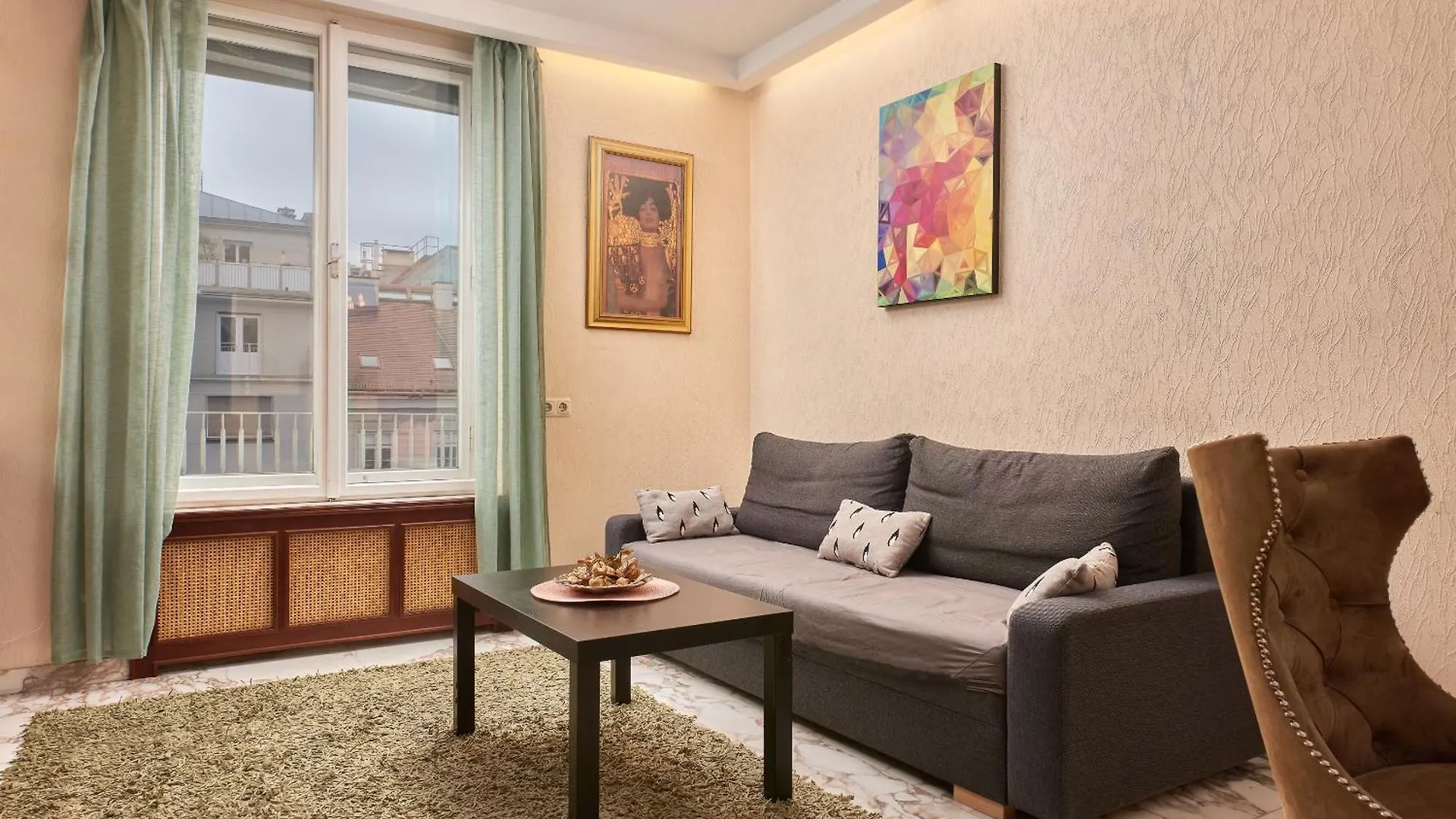 Vienna Prestige Central Luxury Haven W Free Parking And Sauna Apartment